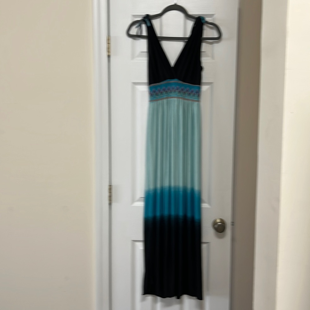 Ling sun dress light great material can machine wash hang dry $10  size S